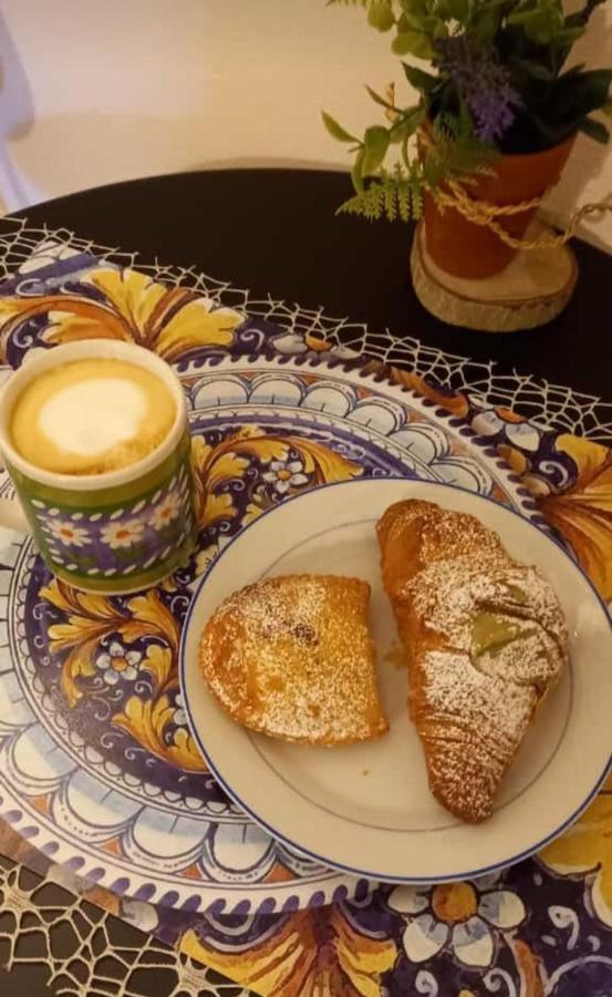 La Corte Di Angelica Sciacca Εξωτερικό φωτογραφία
